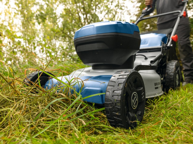 Akumulatorska samohodna kosilnica Bosch GRA18V2-46SP, 06008C8201